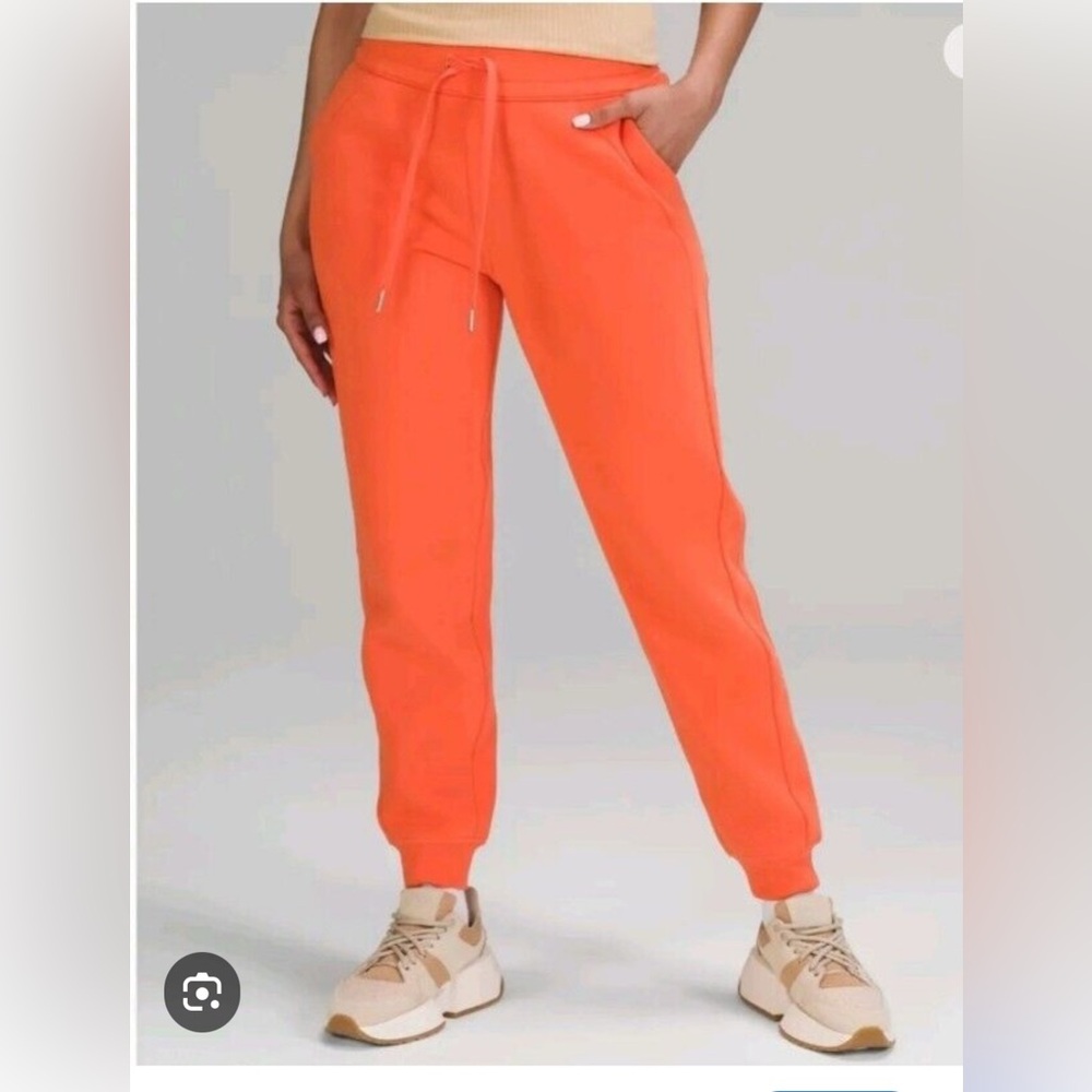 Lululemon Scuba HR Jogger Coral Orange Size 10 NWT